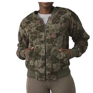PRANA Polar Escape Reversible Bomber Jacket in Kale Wildflower-M